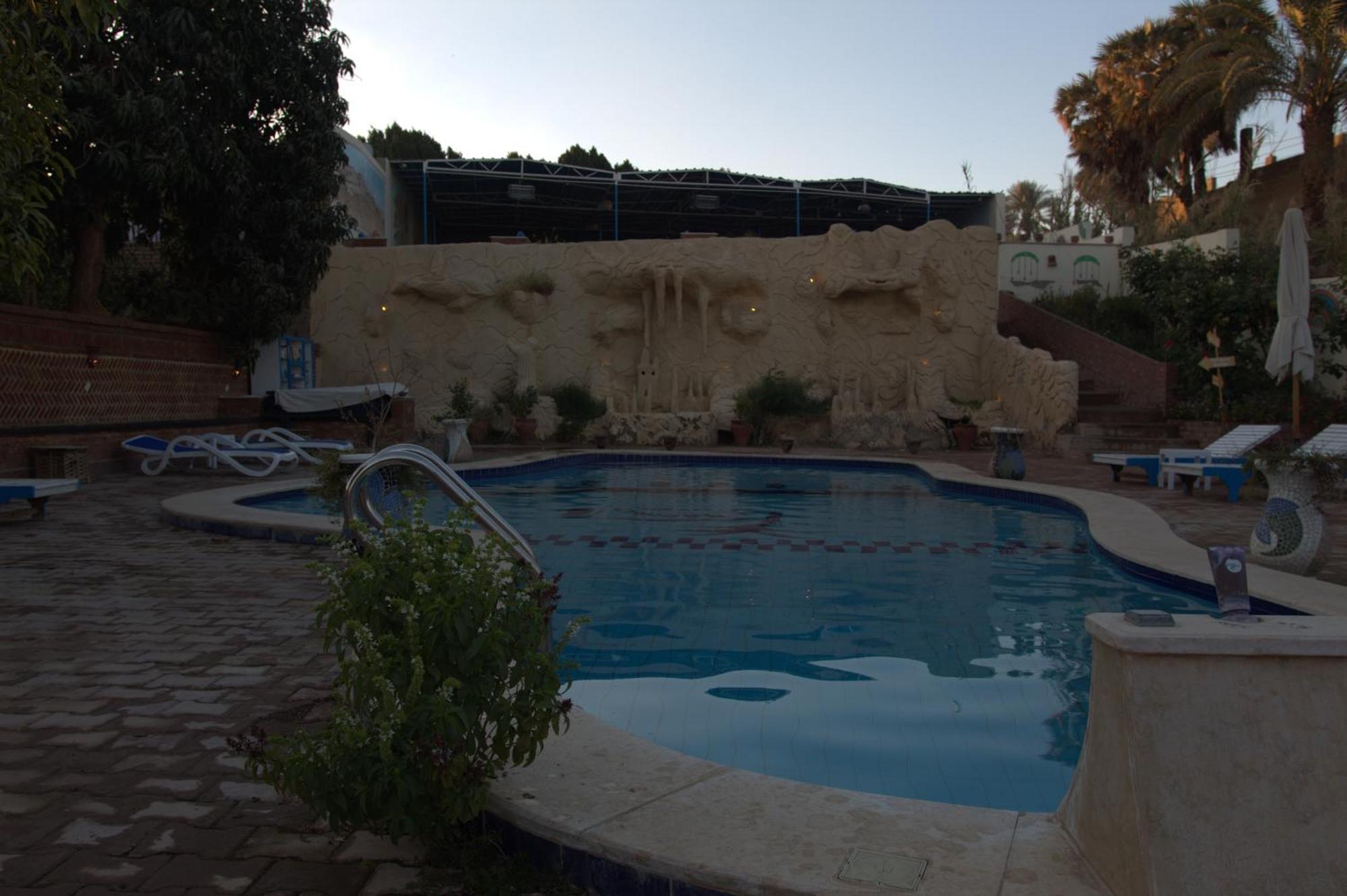 Al Baeirat Hotel Луксор Екстериор снимка