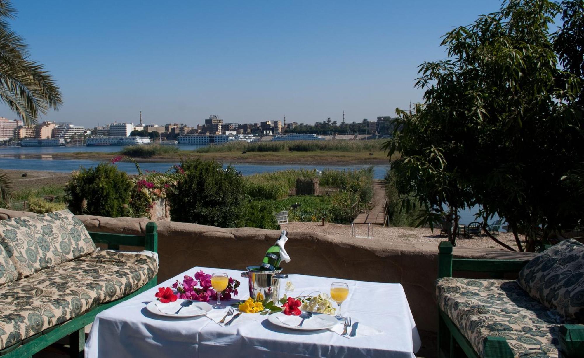 Al Baeirat Hotel Луксор Екстериор снимка